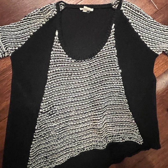 HELMUT LANG ASYMMETRICAL LONG SLEEVE SWEATER, SIZE SMALL , BLACK/WHITE - Picture 5 of 12